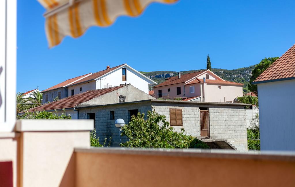 Apartments And Rooms Dobrila Jelsa  Bagian luar foto