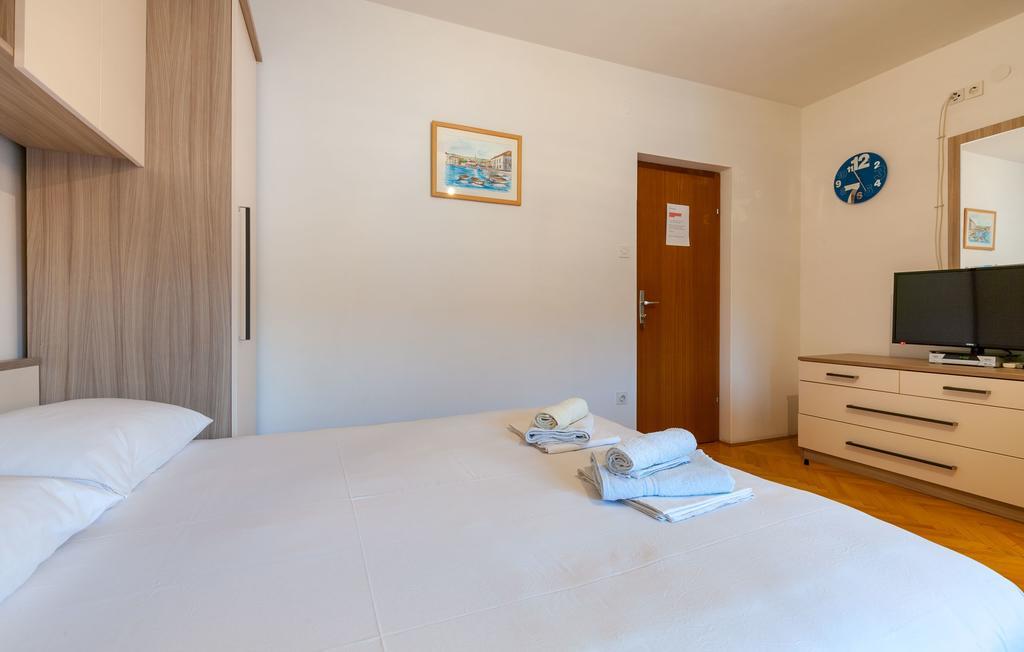 Apartments And Rooms Dobrila Jelsa  Bagian luar foto